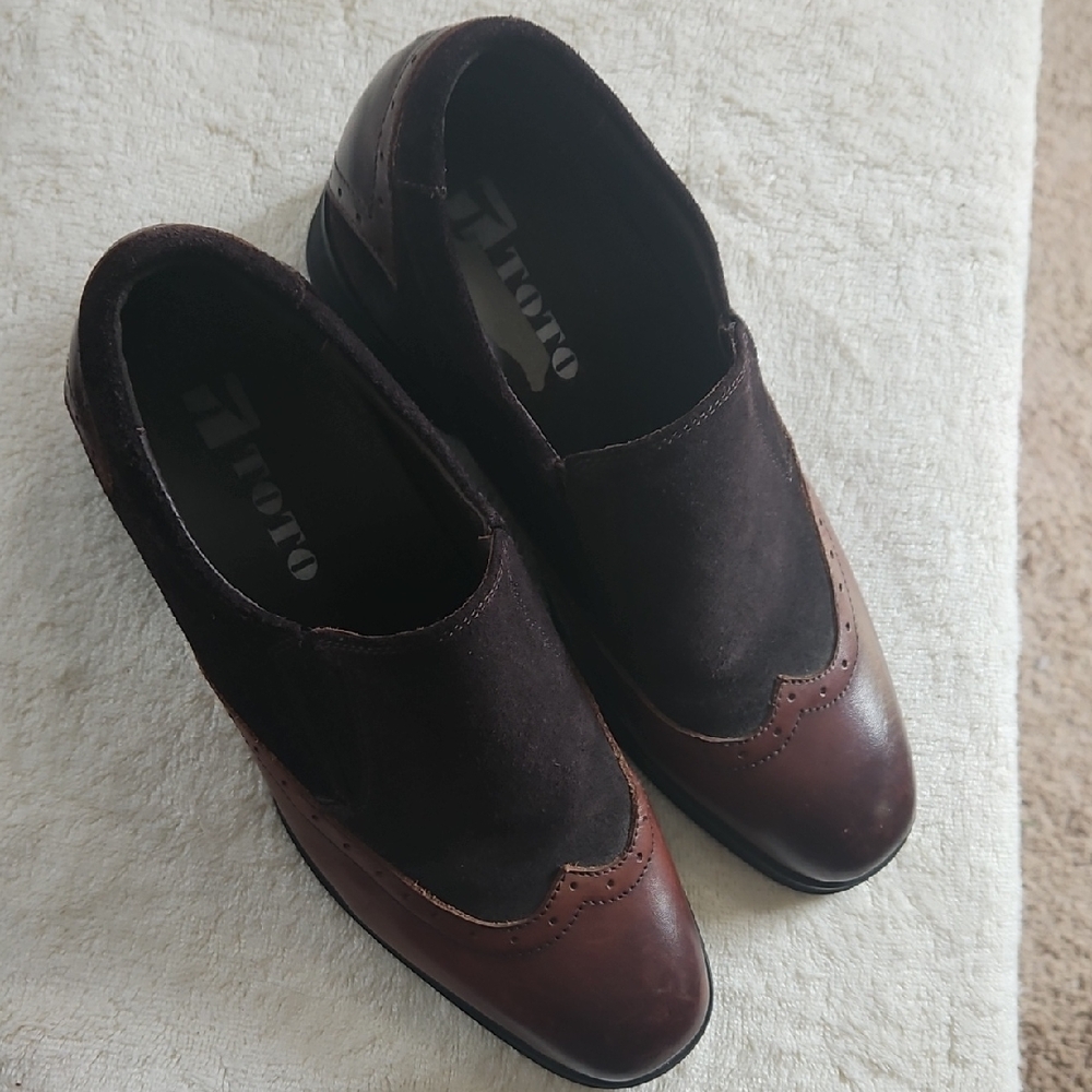 Toro Men's‎ Classic Brown and Black Loafers